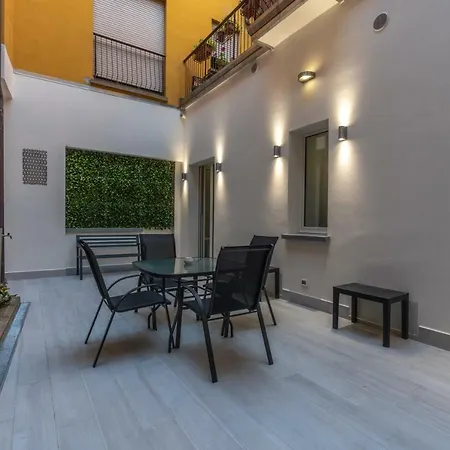 公寓 Dimora Santo Stefano: Ampia, Con Giardino Privato *