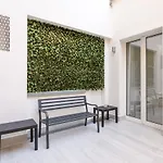 דירה Dimora Santo Stefano: Ampia, Con Giardino Privato