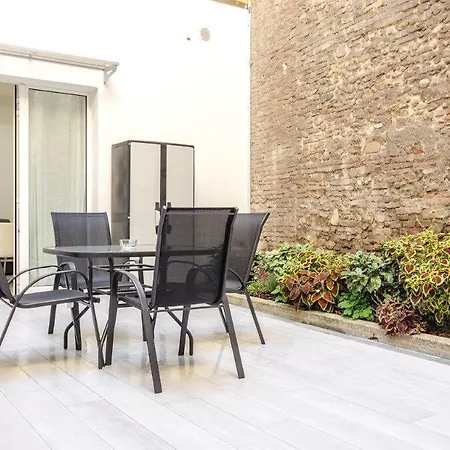 Dimora Santo Stefano: Ampia, Con Giardino Privato Appartement *