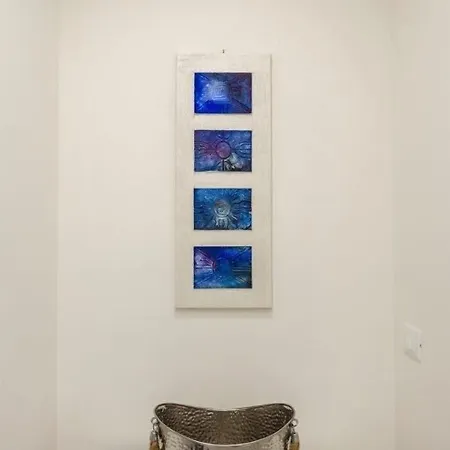 Dimora Santo Stefano: Ampia, Con Giardino Privato Lägenhet *