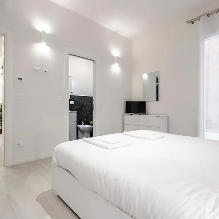 Daire Dimora Santo Stefano: Ampia, Con Giardino Privato *