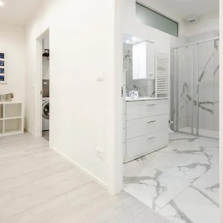 Dimora Santo Stefano: Ampia, Con Giardino Privato Appartement