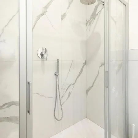 Dimora Santo Stefano: Ampia, Con Giardino Privato Apartmán *