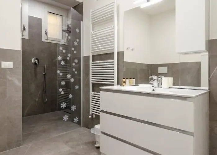 Dimora Santo Stefano: Ampia, Con Giardino Privato