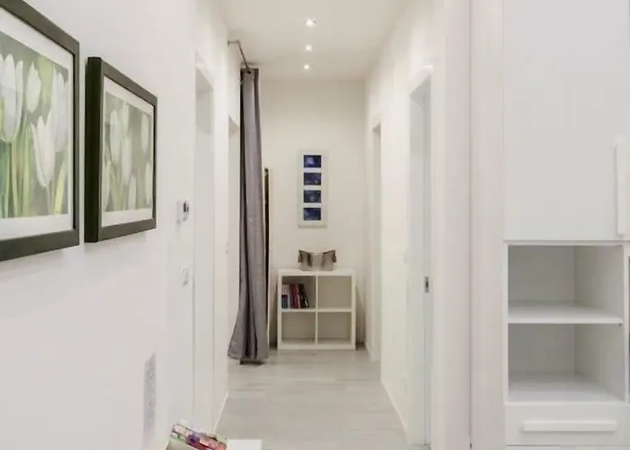 Dimora Santo Stefano: Ampia, Con Giardino Privato 아파트 볼로냐