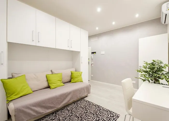 아파트 Dimora Santo Stefano: Ampia, Con Giardino Privato