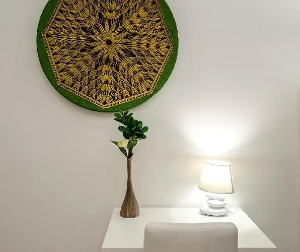 Dimora Santo Stefano: Ampia, Con Giardino Privato * Bologna