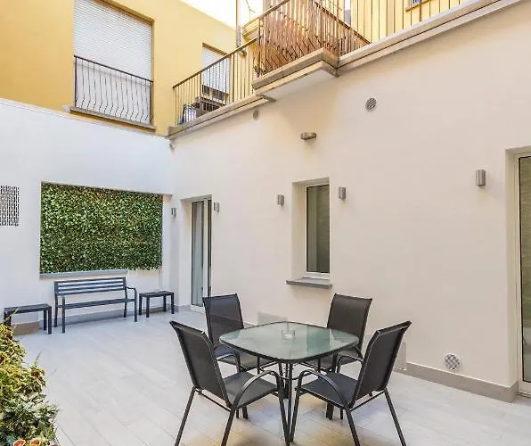 Dimora Santo Stefano: Ampia, Con Giardino Privato *