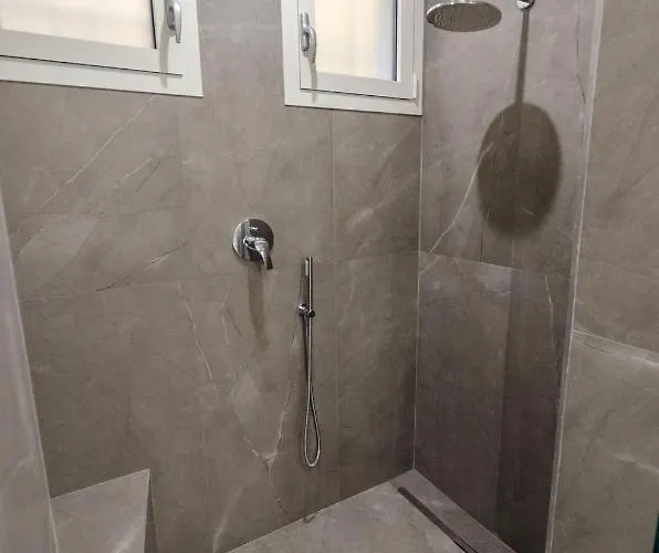 Dimora Santo Stefano: Ampia, Con Giardino Privato * Bologna