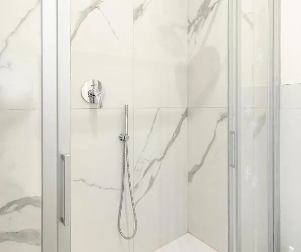 Dimora Santo Stefano: Ampia, Con Giardino Privato Lejlighed *