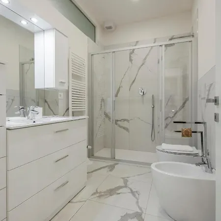 Apartment Dimora Santo Stefano: Ampia, Con Giardino Privato *