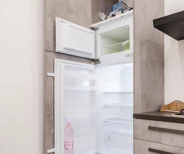 Dimora Santo Stefano: Ampia, Con Giardino Privato * Bologna