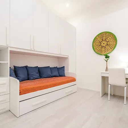 Appartement Dimora Santo Stefano: Ampia, Con Giardino Privato