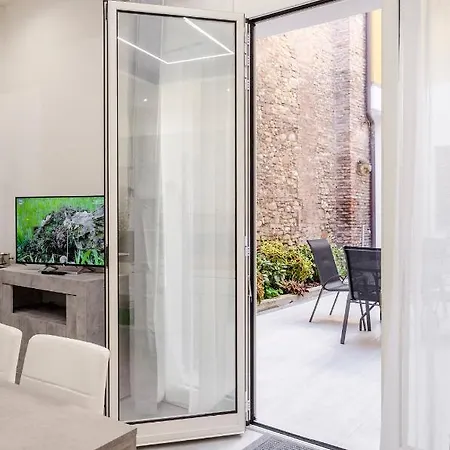 Dimora Santo Stefano: Ampia, Con Giardino Privato * Bologne